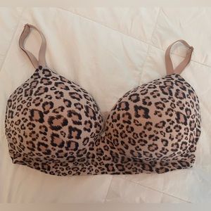 Victoria's Secret wireless padded bra